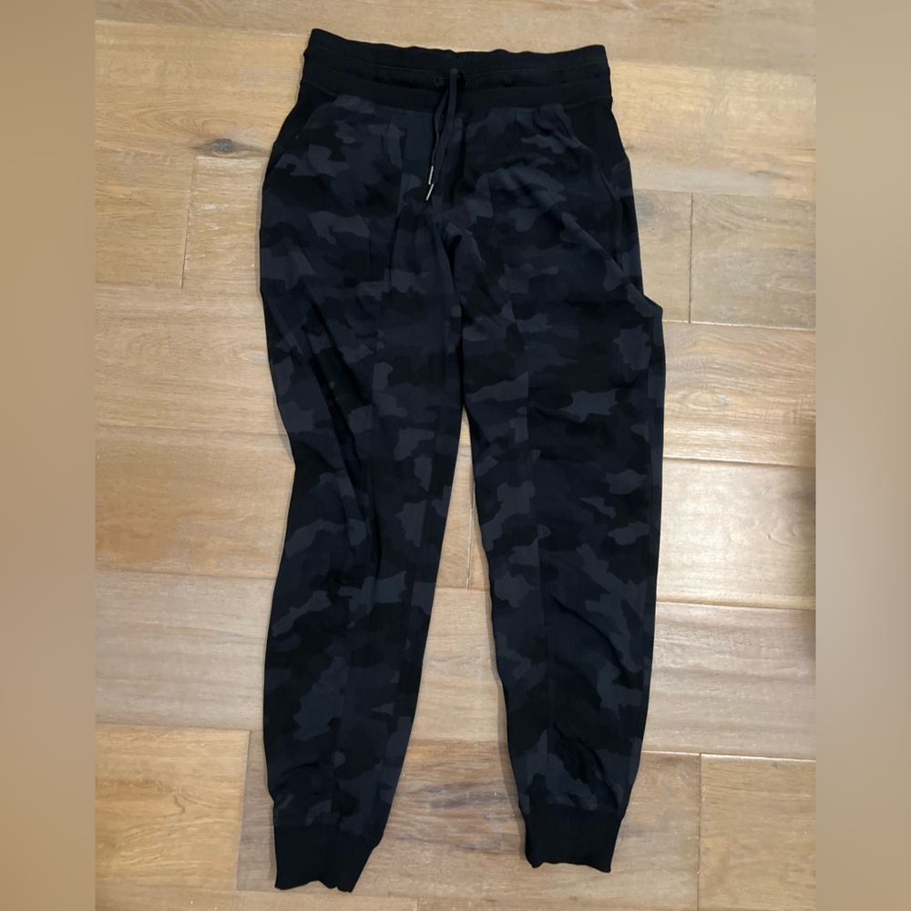 Lululemon dance studio mid rise jogger full length